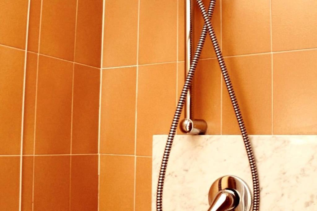 Location Strategica! -Mirochi Apartment- Bergamo Bagian luar foto